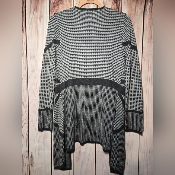 Belldini Black and Gray Knit Cardigan with Geometric Pattern - Picture 7 of 7